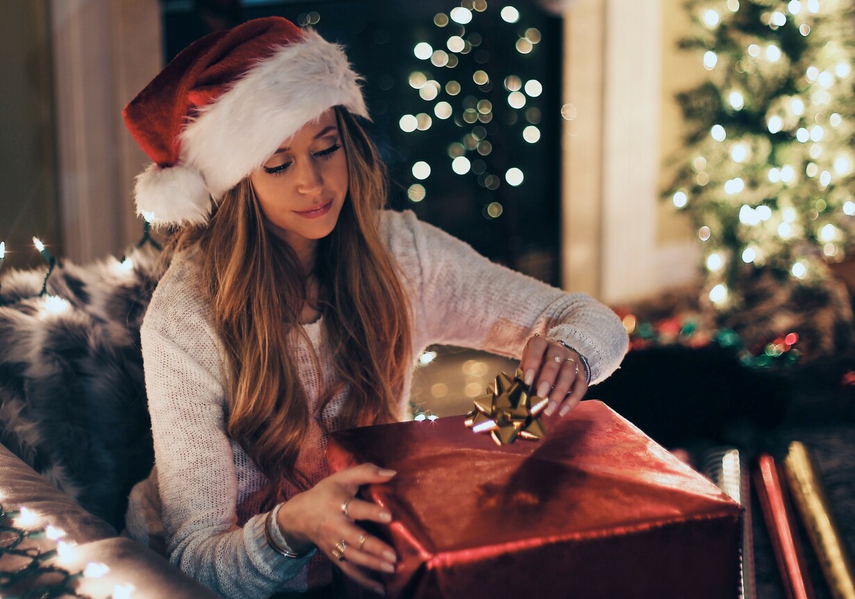 6 вещей, которые нельзя делать в новогоднюю ночь - Вызов Деда Мороза и Снегурочки 2024
